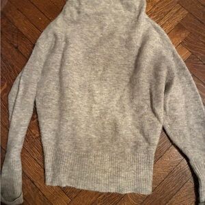 Aritzia Wilfred Light Gray Turtleneck Sweater